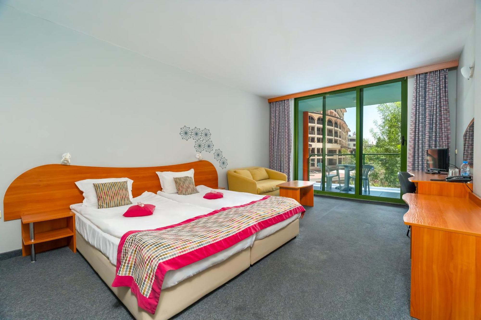 Mpm Hotel Kalina Garden Sluneční pobřeží Exteriér fotografie